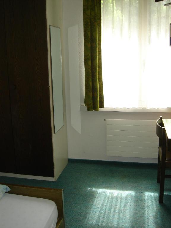 Hotel Eden Sisikon Zimmer foto