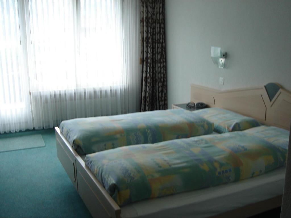 Hotel Eden Sisikon Zimmer foto