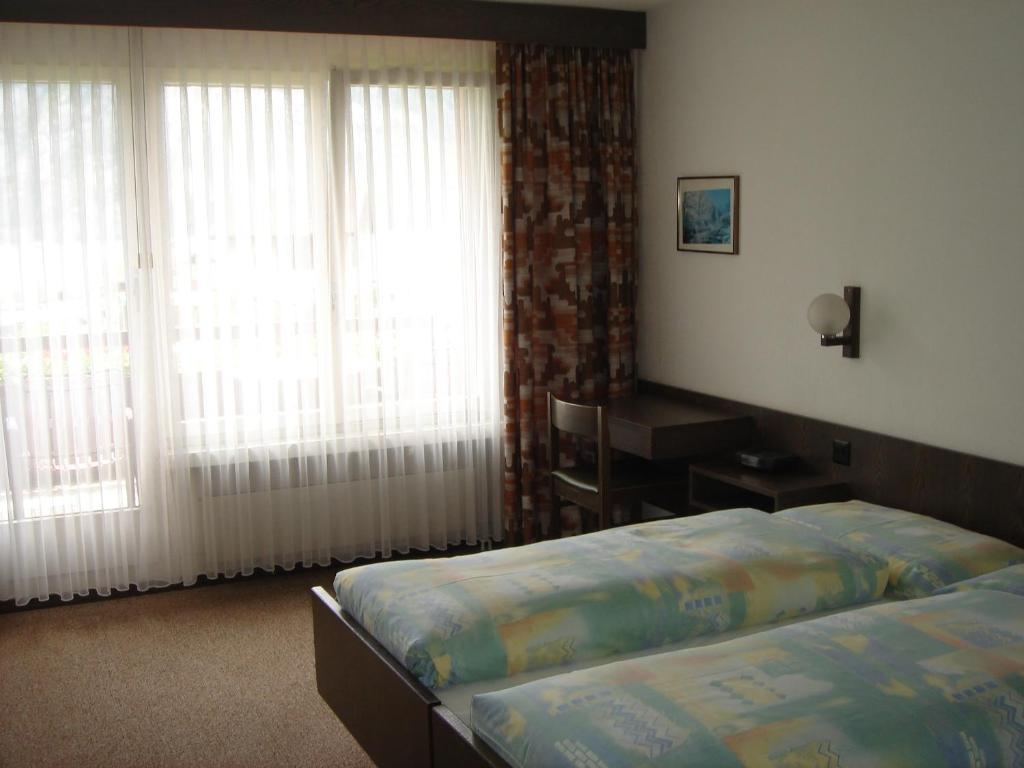 Hotel Eden Sisikon Zimmer foto